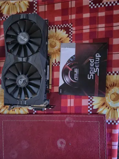 Tarjeta gráfica ASUS RX 570 8GB modelo ROG STRIX - miniatura 1