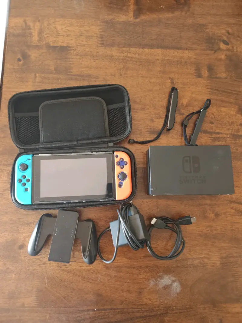 Consola Nintendo Switch con accesorios - 3