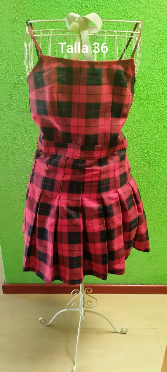 Vestido corto escocés rojo y negro - 4