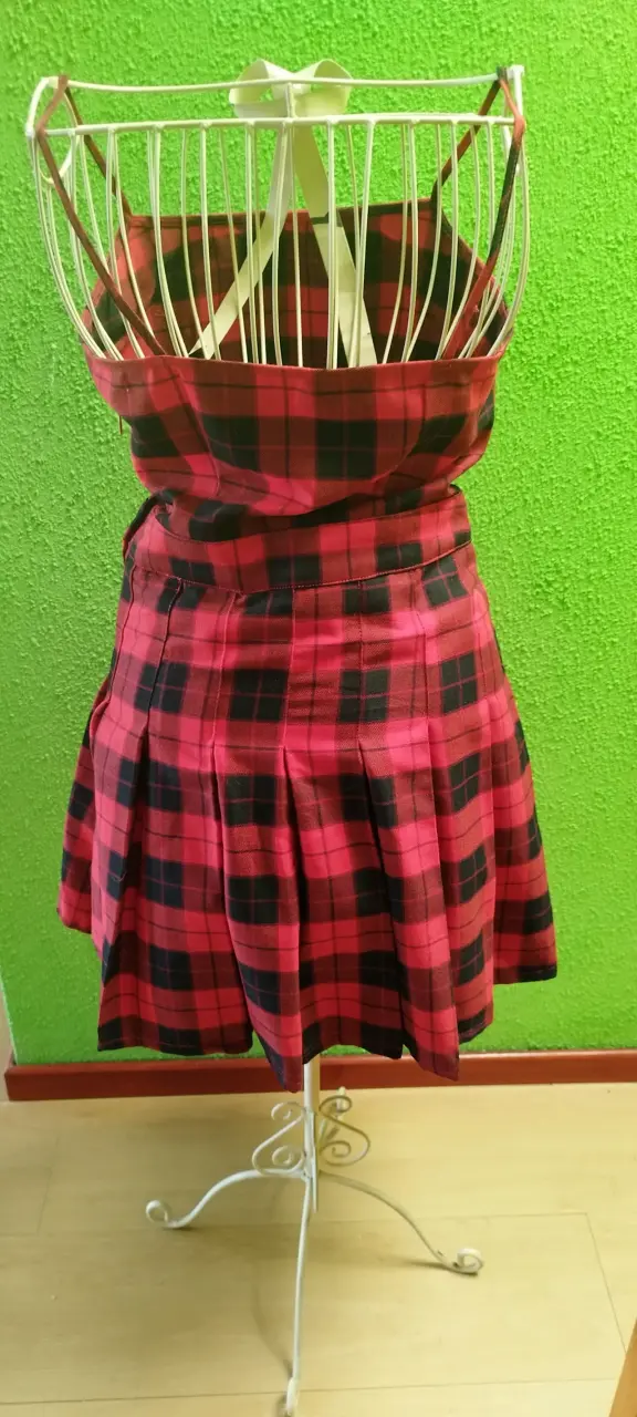 Vestido corto escocés rojo y negro - 5
