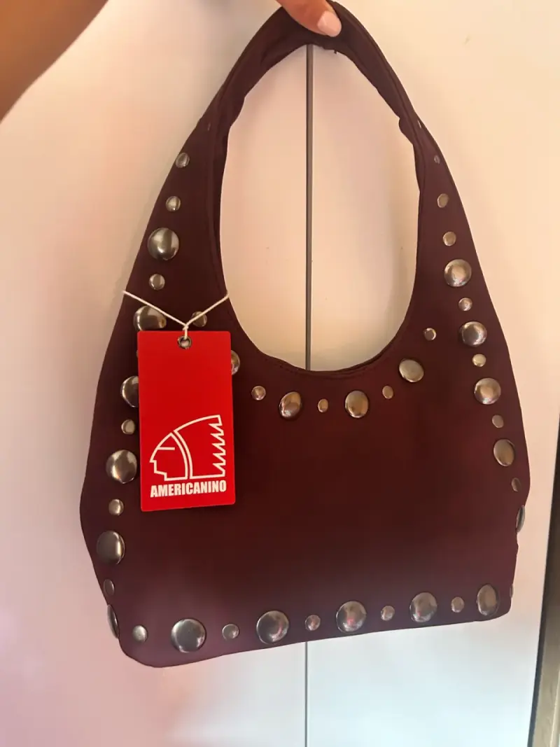 Cartera Burdeos con Tachas Americanino - 1