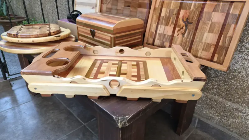 Bandejas y tablas de madera - 2