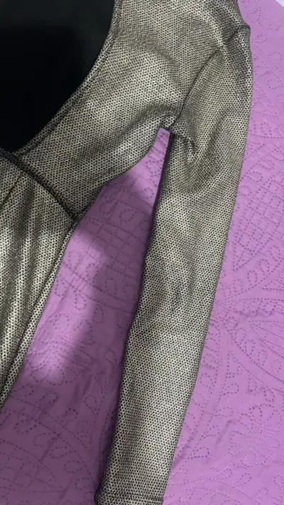 Vestido corto dorado brillante para fiesta - miniatura 6