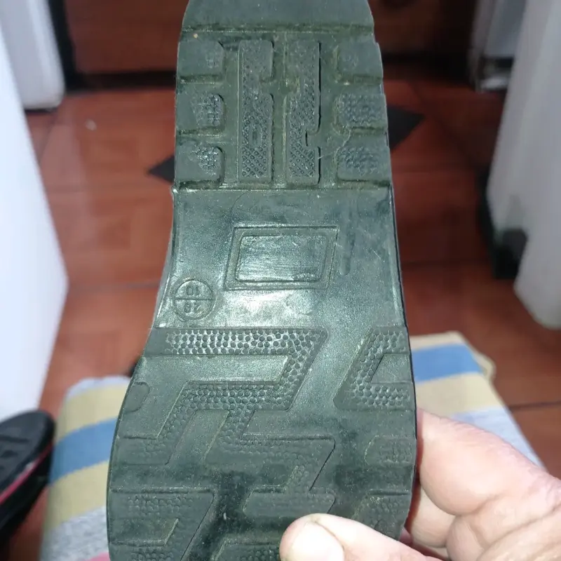 Botas de lluvia con diseño de pirata talla 28 - 1