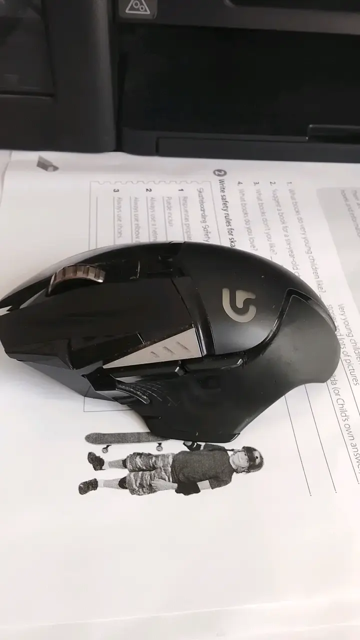 Mouse gamer Logitech G502 Hero Defectuoso - 1