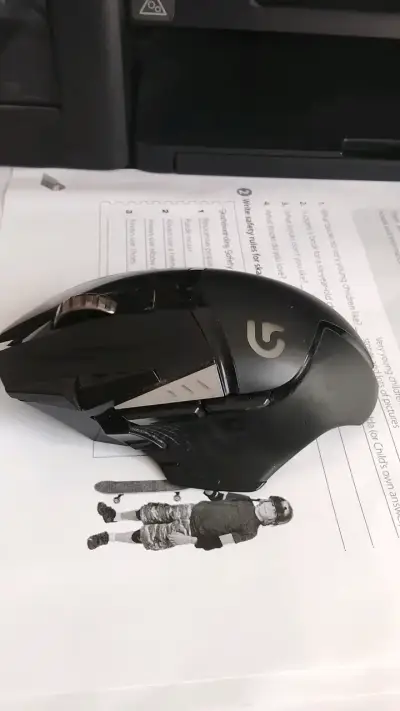Mouse gamer Logitech G502 Hero Defectuoso - miniatura 1