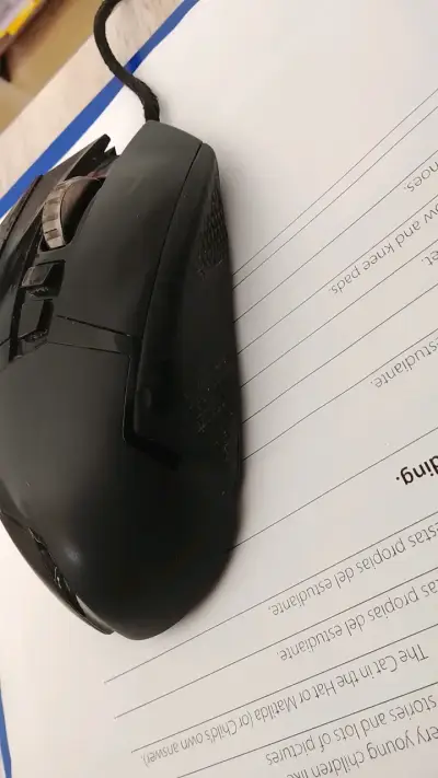 Mouse gamer Logitech G502 Hero Defectuoso - miniatura 3