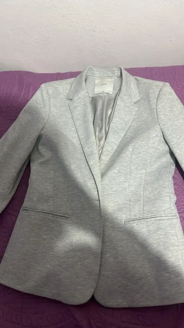Blazer gris claro para mujer Alanz - 1