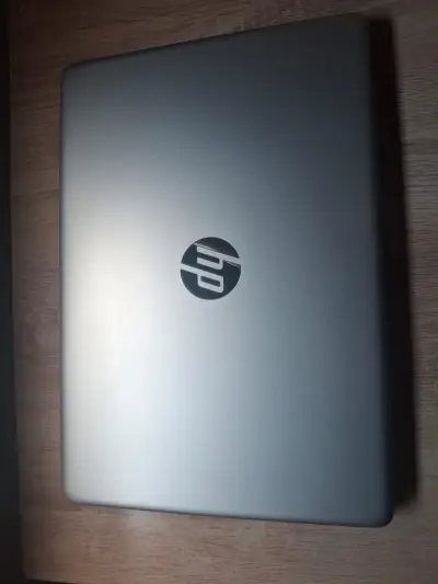 Notebook HP Intel Core i3 8GB RAM 224GB SSD - miniatura 2