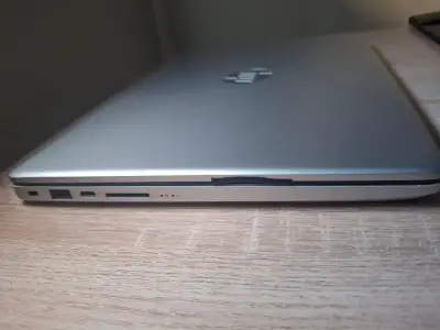 Notebook HP Intel Core i3 8GB RAM 224GB SSD - miniatura 3
