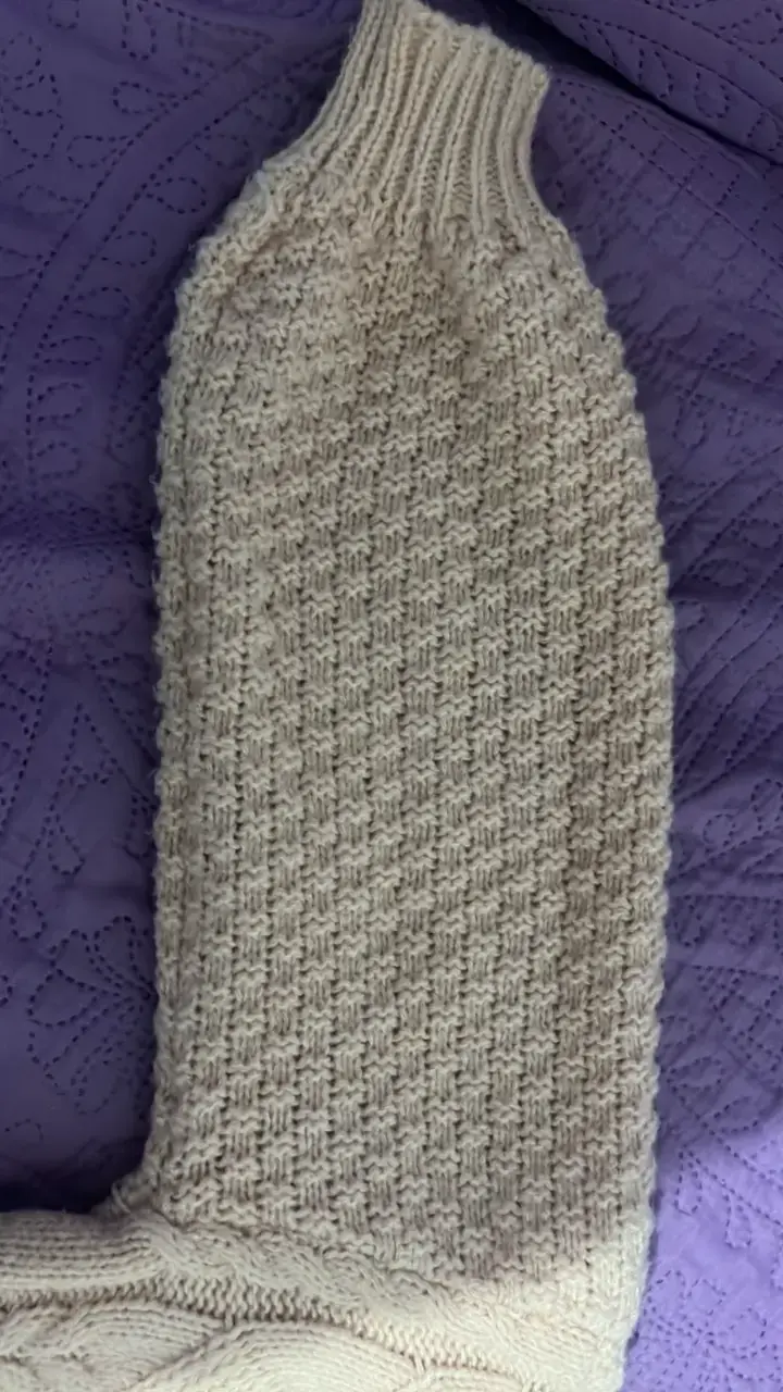 Suéter de lana beige para mujer - 3