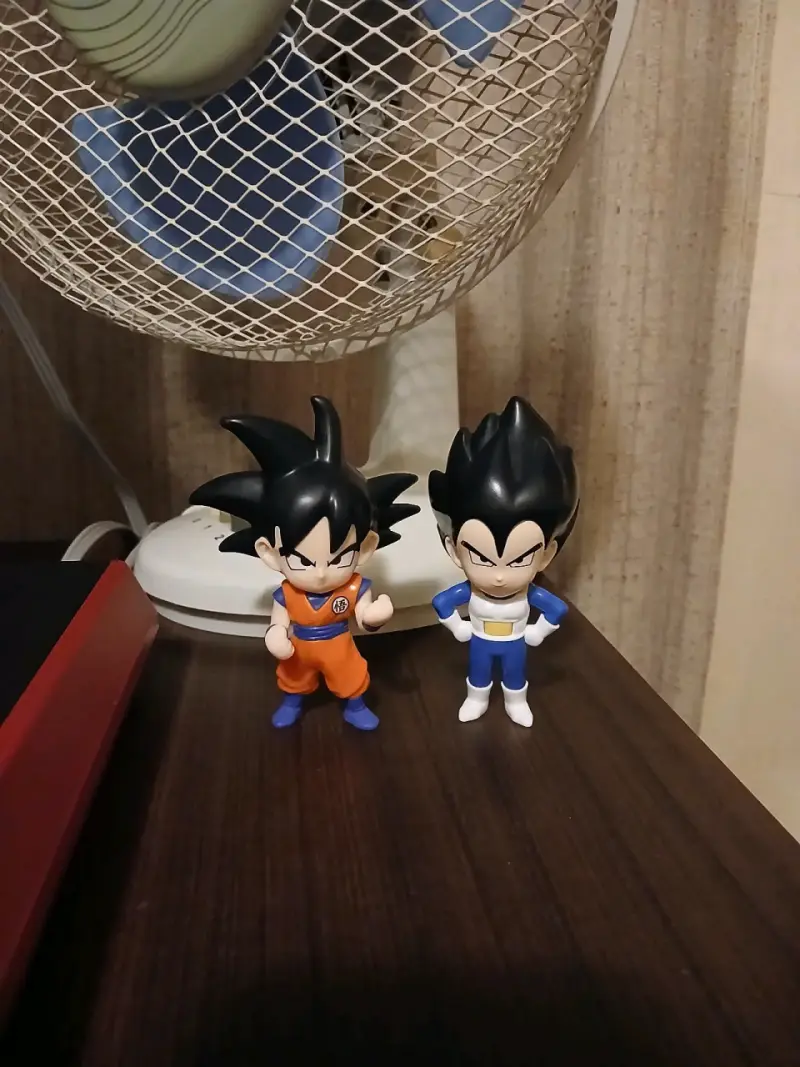 2x Figuras Dragon Ball Goku y Vegeta