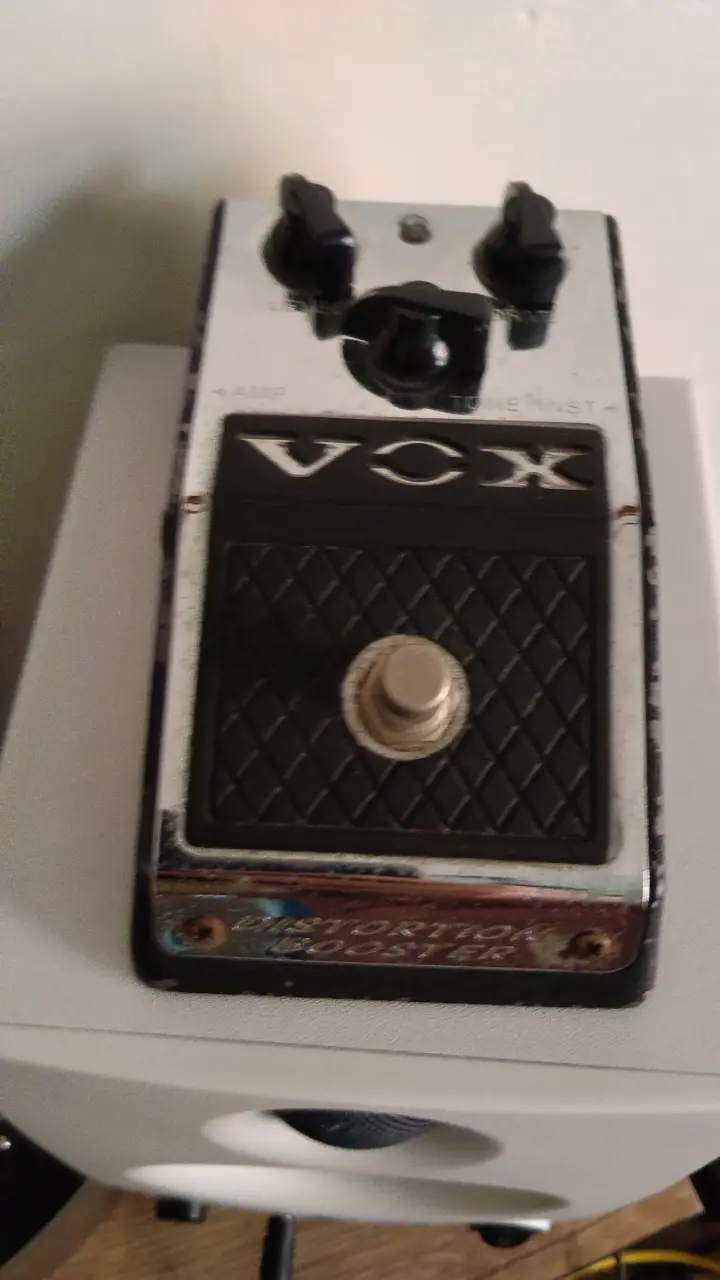 Pedal de distorsión Vox con booster - 1