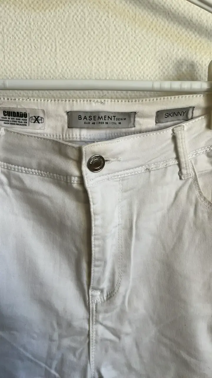 Jeans Skinny Blancos para Mujer Basement - 2