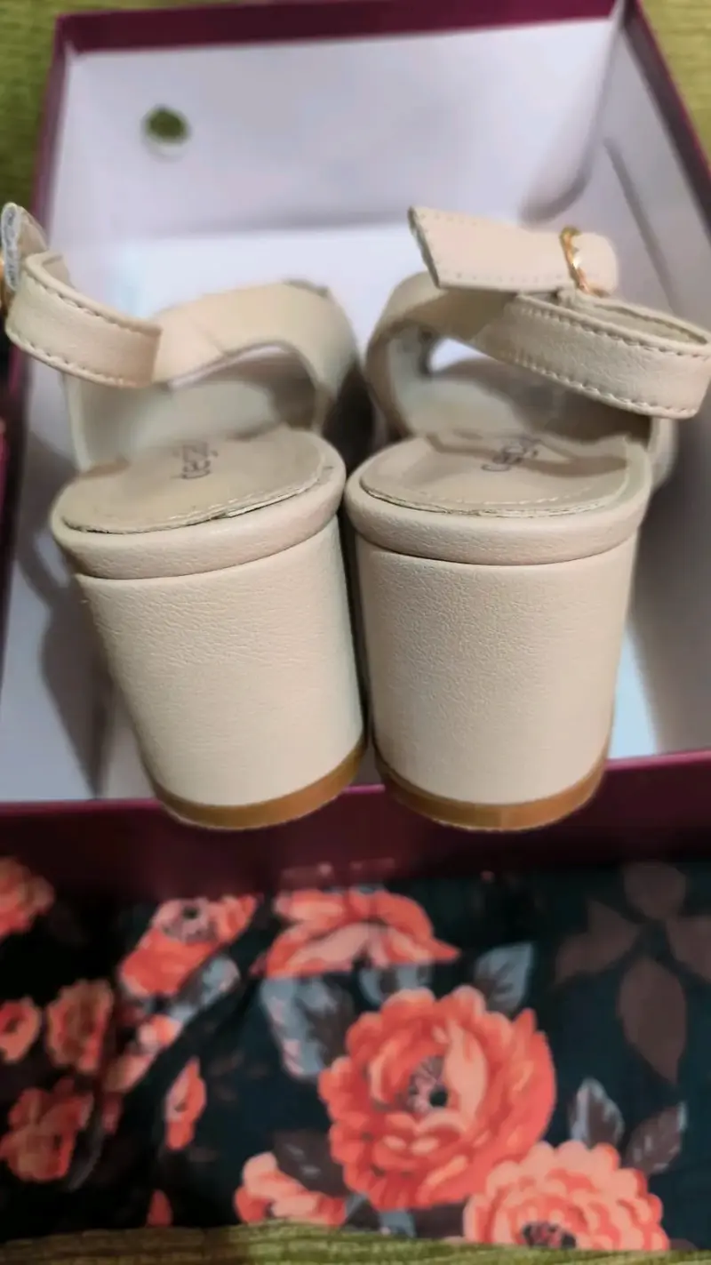 Sandalias de Cuero Beige con Tacón Degas - 2