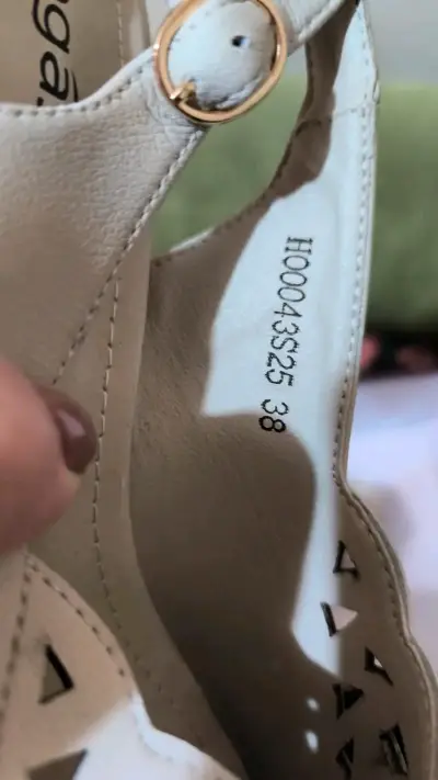 Sandalias de Cuero Beige con Tacón Degas - miniatura 6