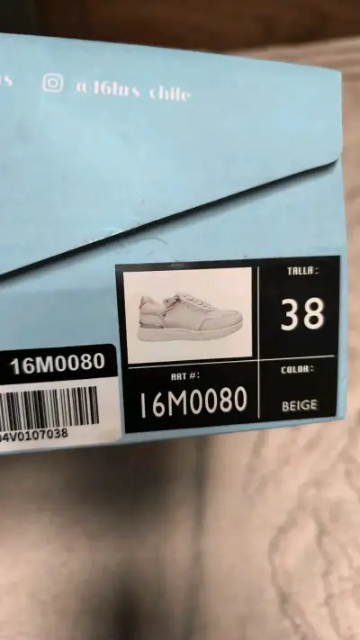Zapatillas beige con cierre talla 38 - miniatura 4