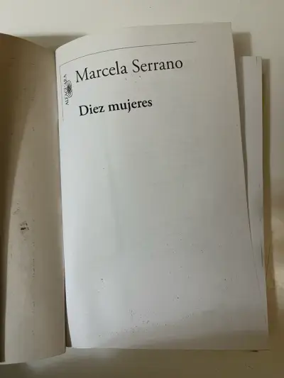 Libro 'Diez Mujeres' de Marcela Serrano - miniatura 2