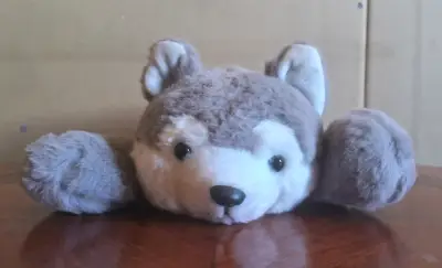 Peluche de Lobo / Perrito Husky Recostado – Nuevo - miniatura 1