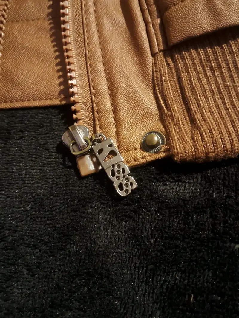 Chaqueta de cuerina marrón D&G para mujer corta - 4