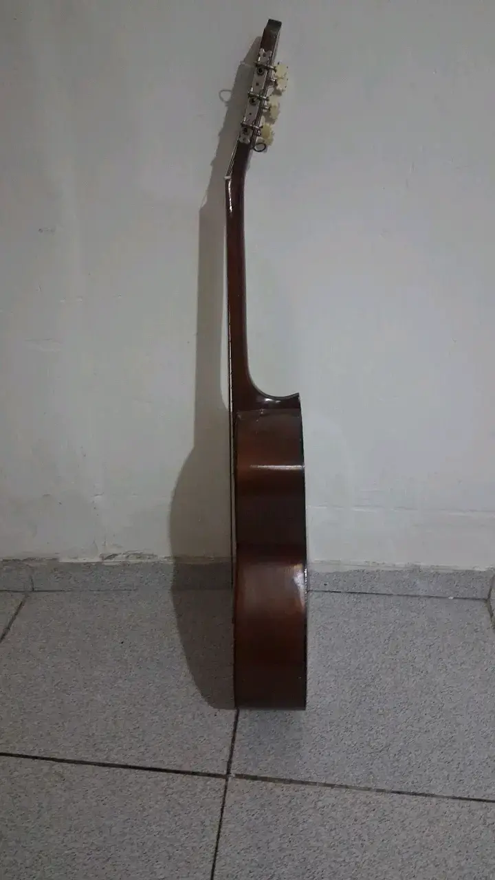 Guitarra acústica clásica de madera - 2