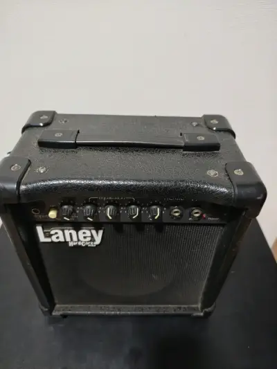 Amplificador Laney HardcoreMax HCM10 para guitarra - miniatura 2