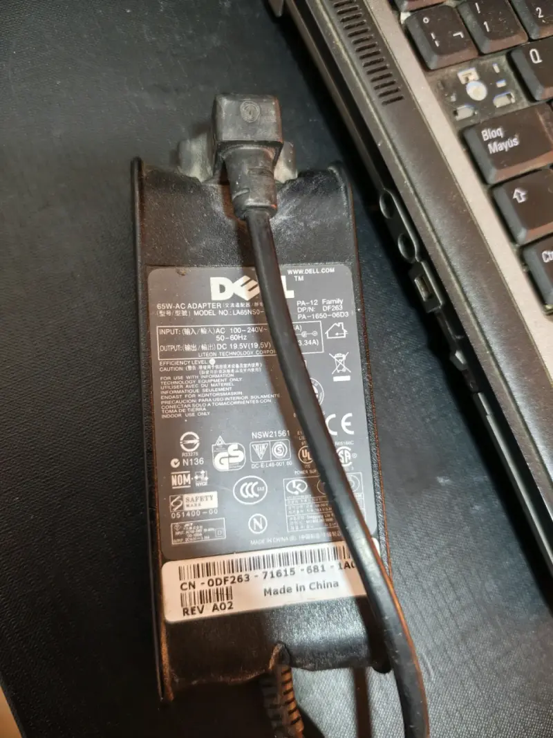 Laptop Dell Latitude D630 con Intel Core 2 Duo - 5