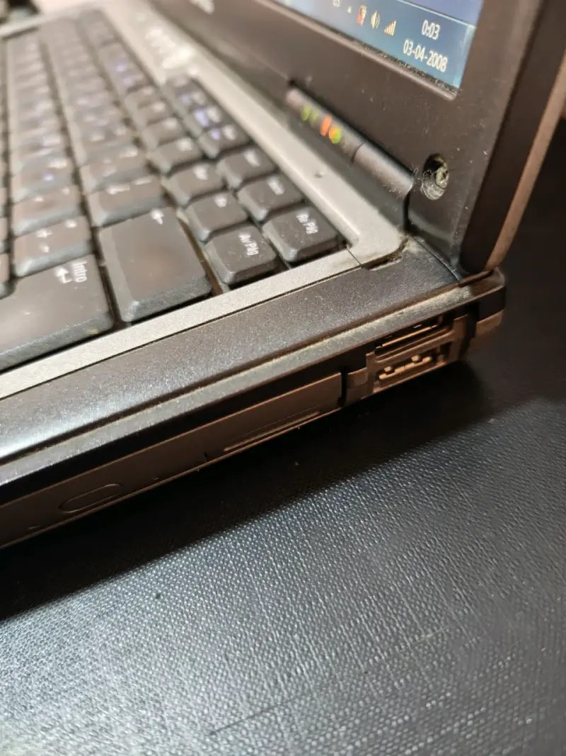 Laptop Dell Latitude D630 con Intel Core 2 Duo - 6