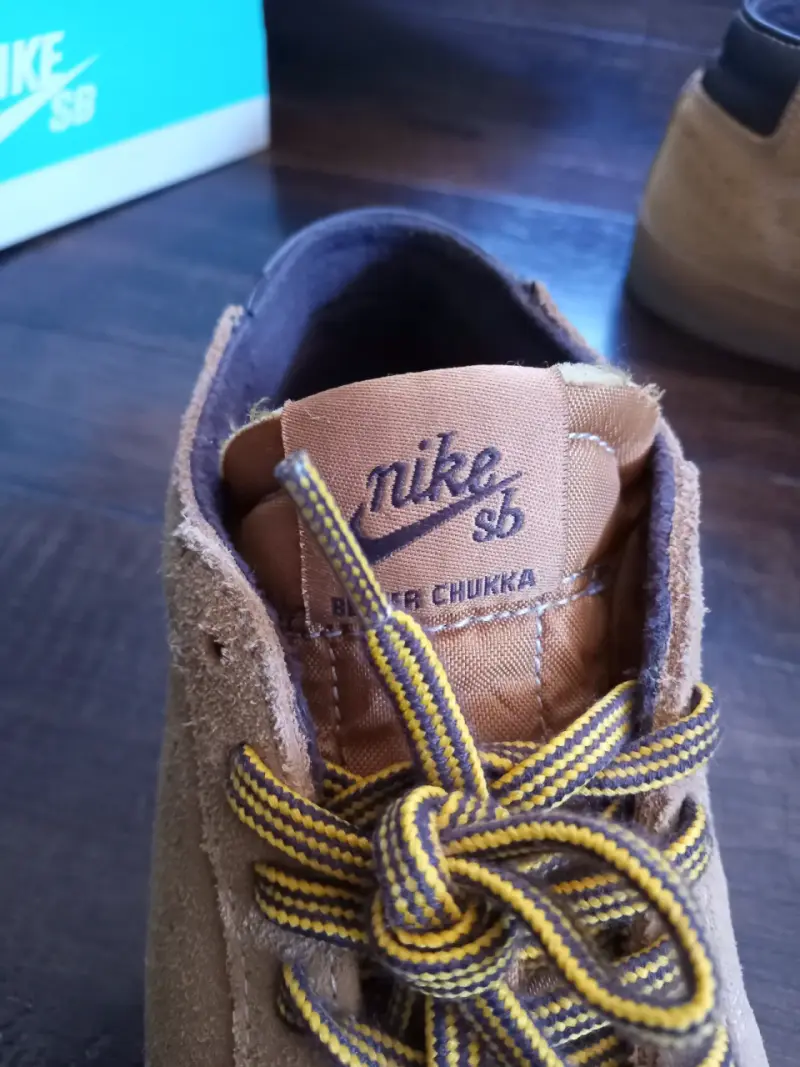 Zapatillas Nike SB Blazer Chukka color beige - 4