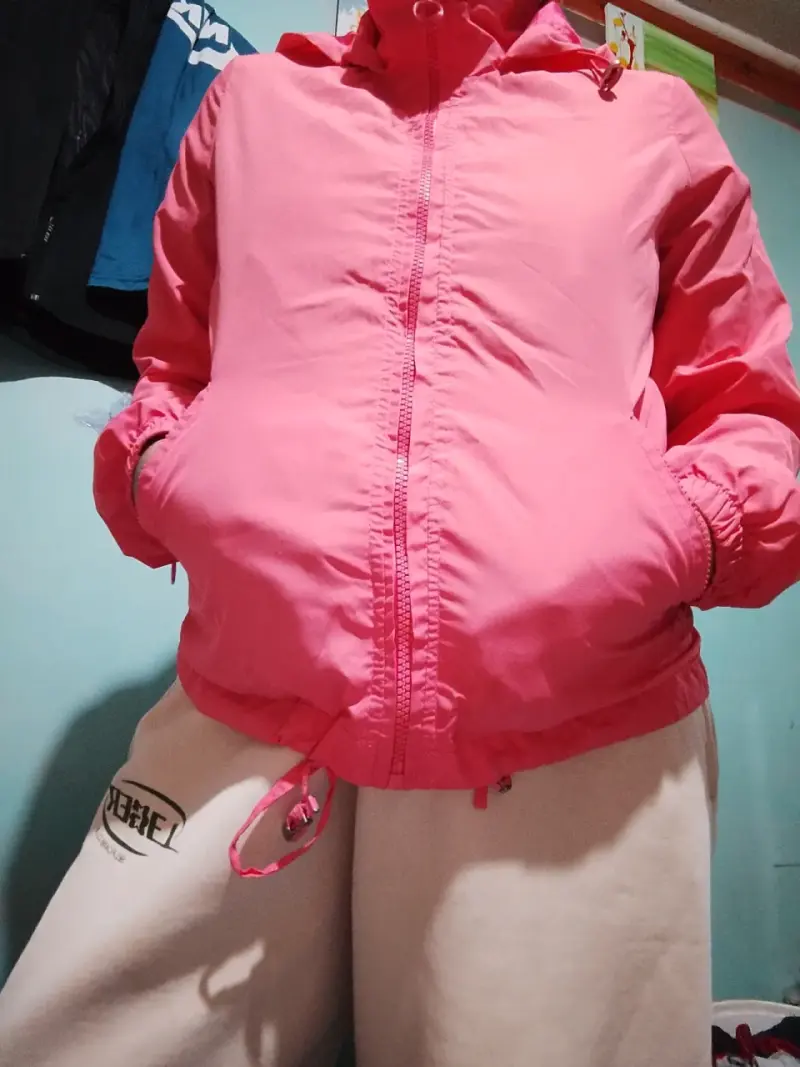 Chaqueta cortaviento rosa para mujer - 2