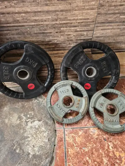 Discos de pesas Marcy y BKG de 5 kg y 15 kg - miniatura 1