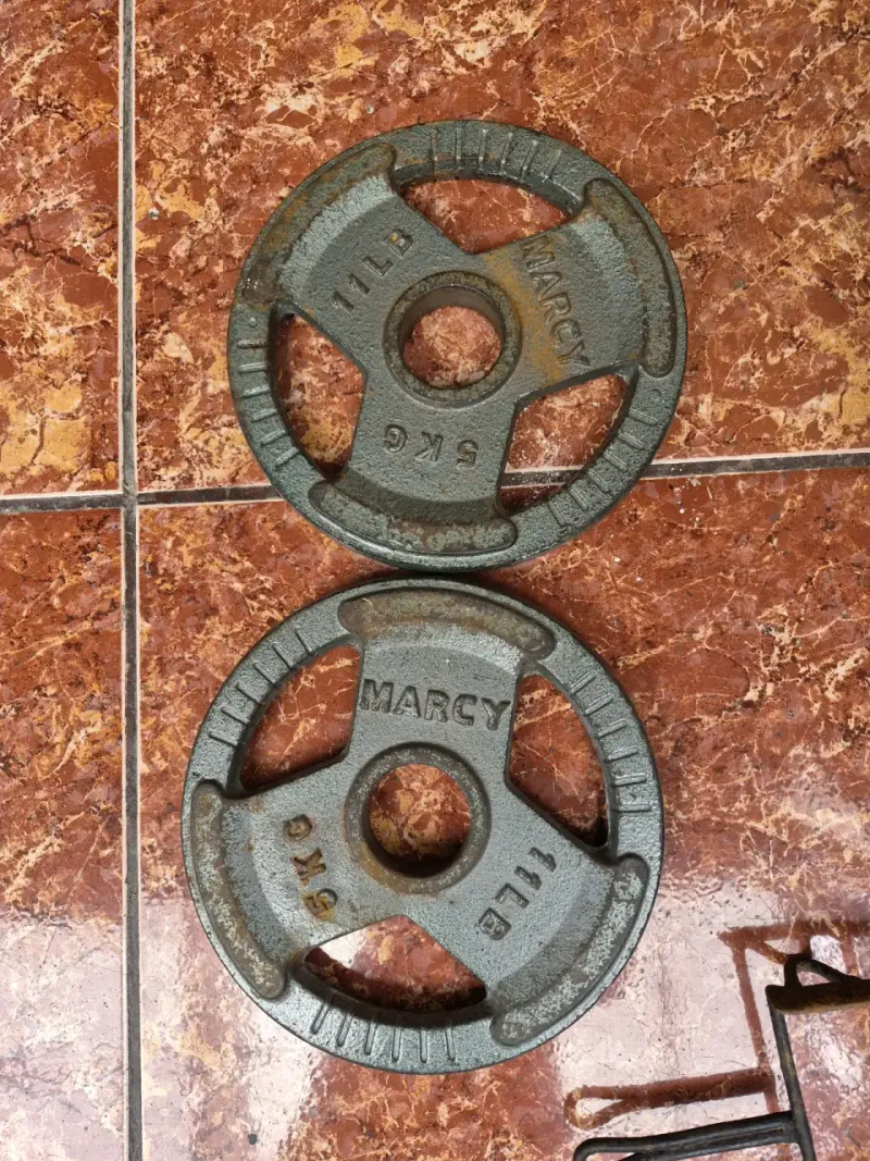 Discos de pesas Marcy y BKG de 5 kg y 15 kg - 4