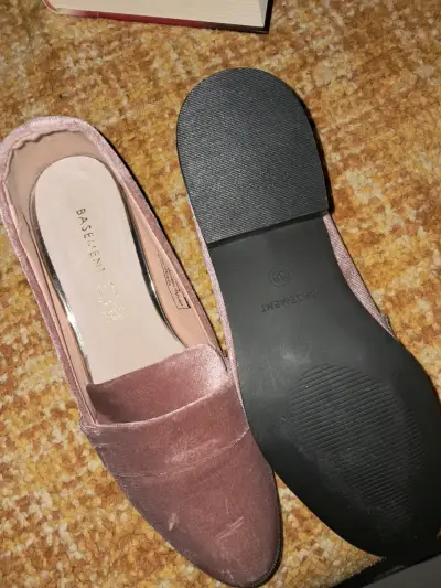 Zapatos de mujer rosados talla 38 con taco bajo - miniatura 2