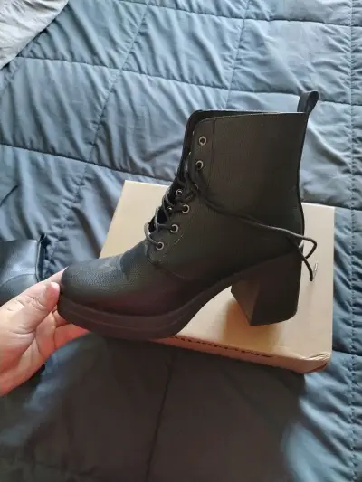 Botines de cuero negro con tacón grueso - miniatura 2