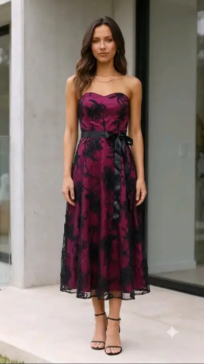Vestido de fiesta strapless con encaje floral - miniatura 1