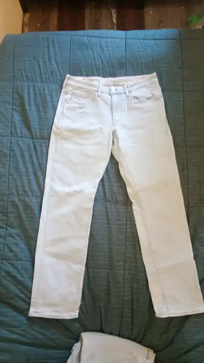 Jeans blancos de mujer estilo casual - miniatura 1