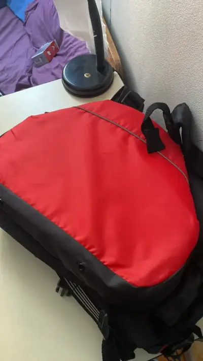 Chaleco salvavidas rojo y negro Kano - miniatura 3