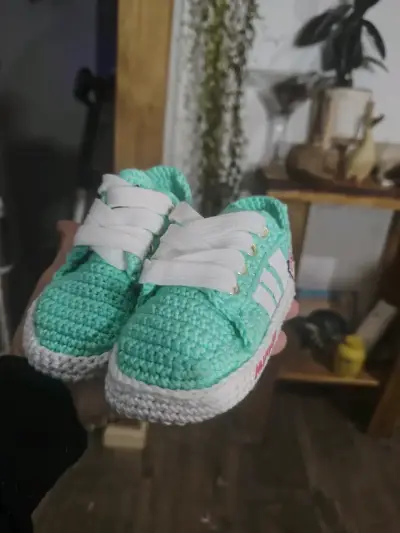 Zapatillas tejidas para bebé Minnie verde menta - miniatura 2