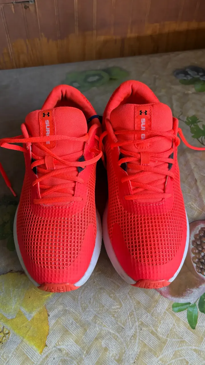 Zapatillas deportivas Under Armour rojas - 1