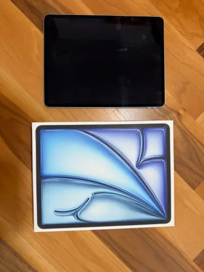 iPad Air 7ma generación 2025 M3 128Gb 13” - miniatura 2