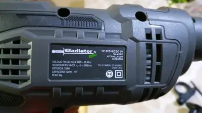 Taladro percutor Gladiator Pro 750W - miniatura 1
