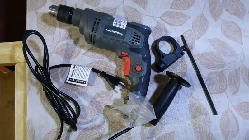 Taladro percutor Gladiator Pro 750W - 2