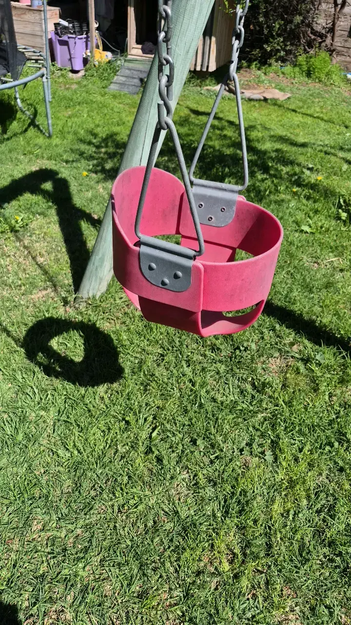Columpio infantil de plástico rosa - 2