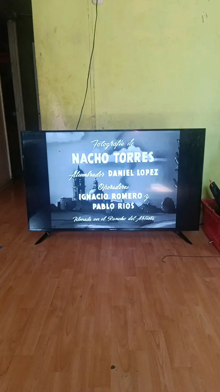 Televisor LED Master-G 50 pulgadas