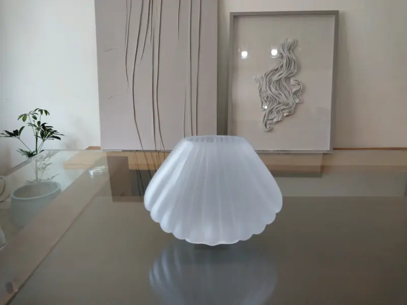 Florero de vidrio BoConcept diseño concha - 2