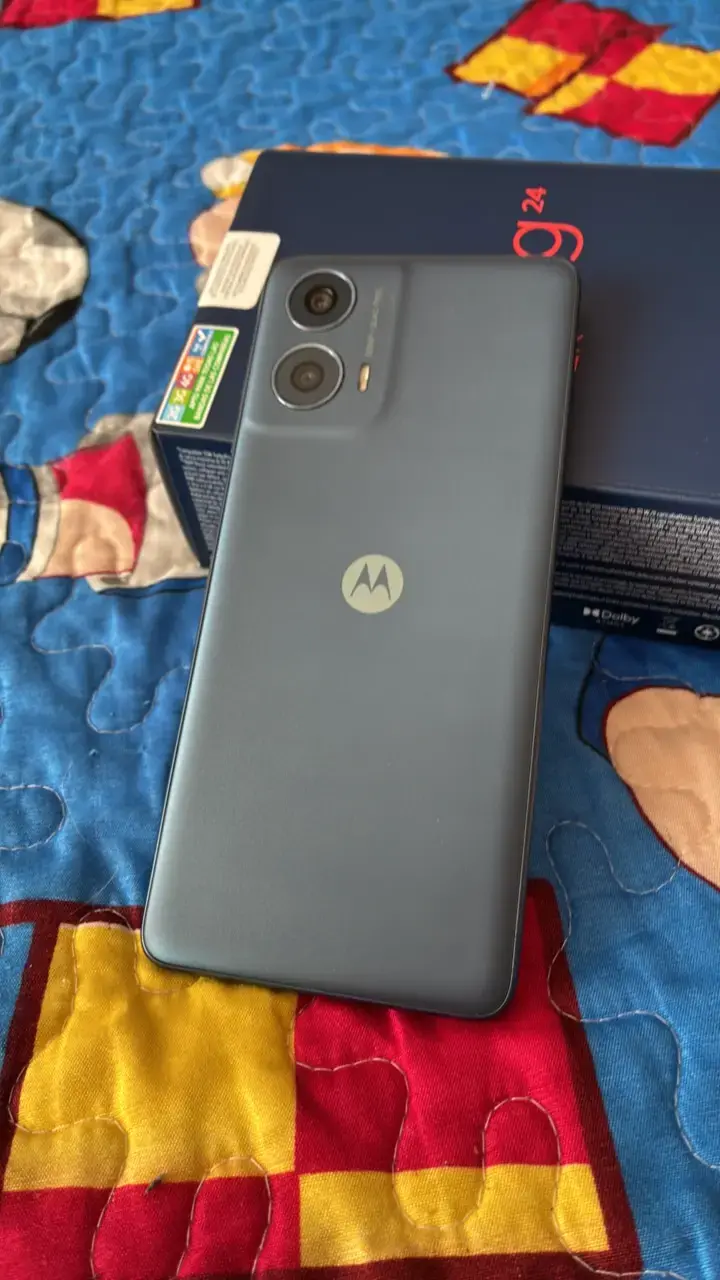 Smartphone Motorola Moto G24 Power en buen estado - 2