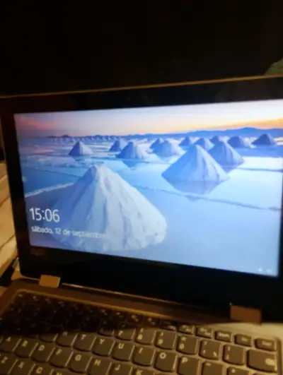 Laptop Lenovo Yoga 310 convertible - miniatura 1