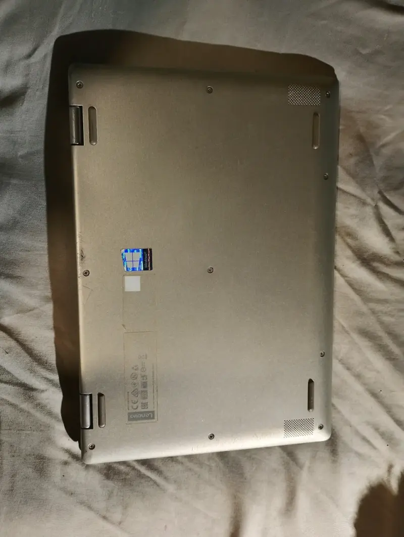Laptop Lenovo Yoga 310 convertible - 2