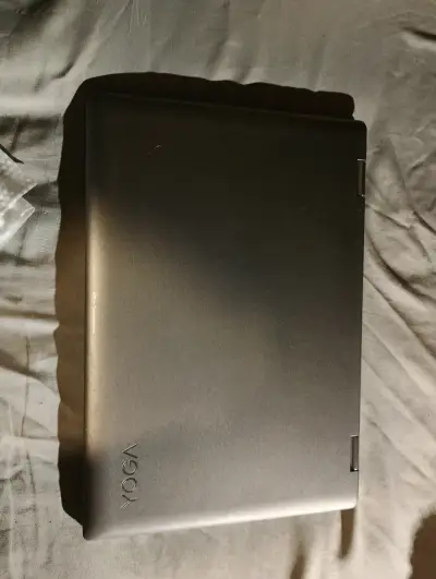 Laptop Lenovo Yoga 310 convertible - miniatura 3