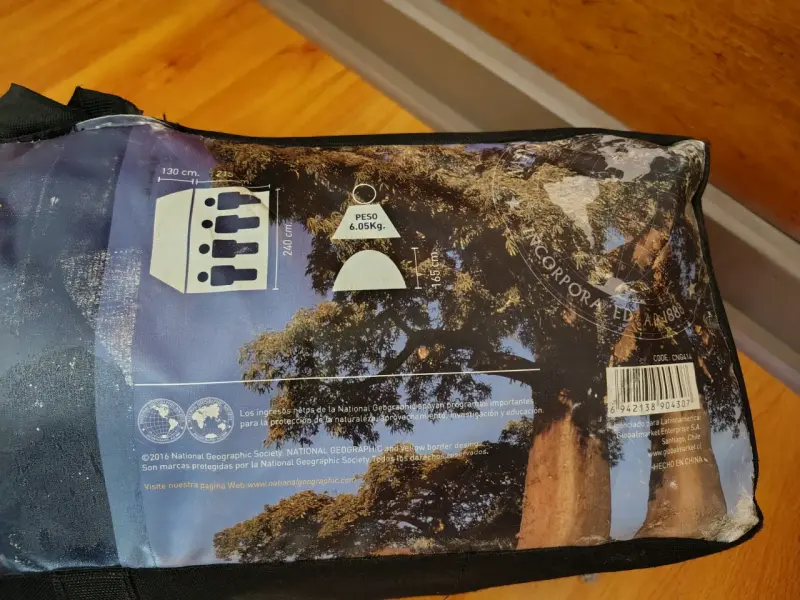 Carpa de Camping National Geographic Toronto IV - 1